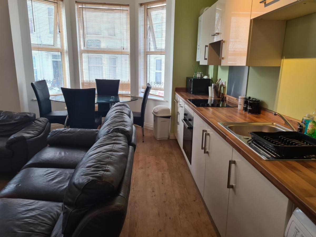 Yarmouth Apartments, Street Permit Parking, Close To Everything, Beach, Pier, Free Wifi Great Yarmouth Eksteriør billede