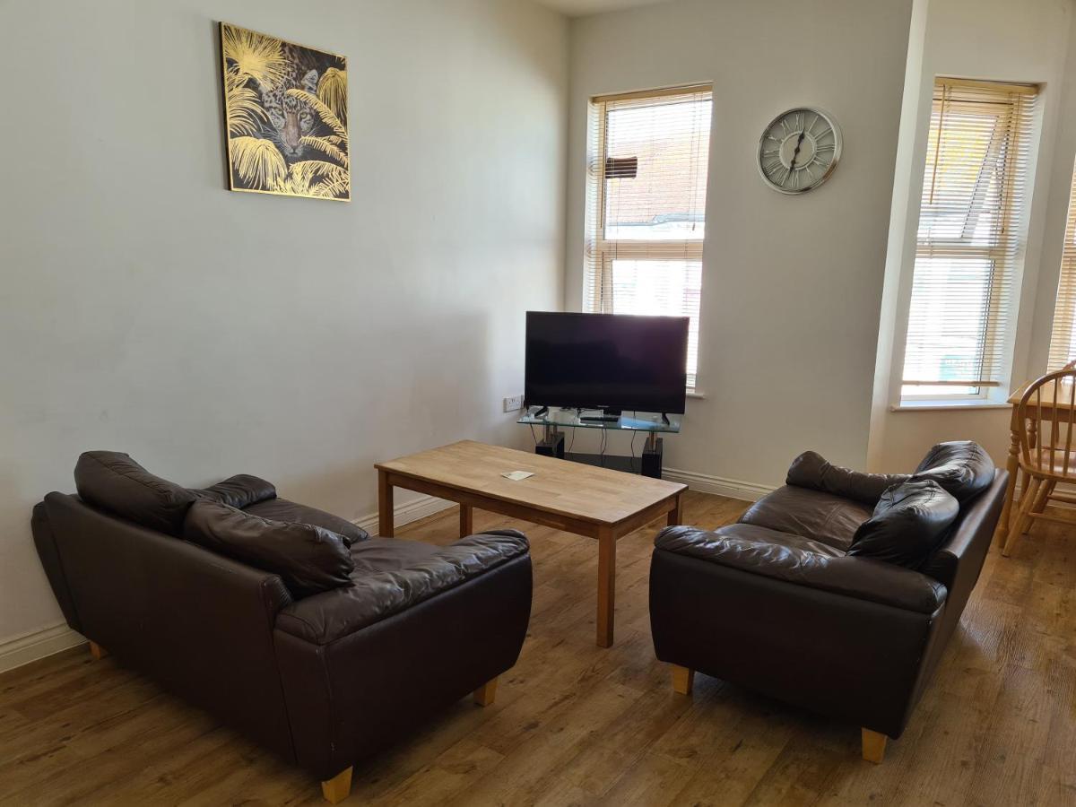 Yarmouth Apartments, Street Permit Parking, Close To Everything, Beach, Pier, Free Wifi Great Yarmouth Eksteriør billede